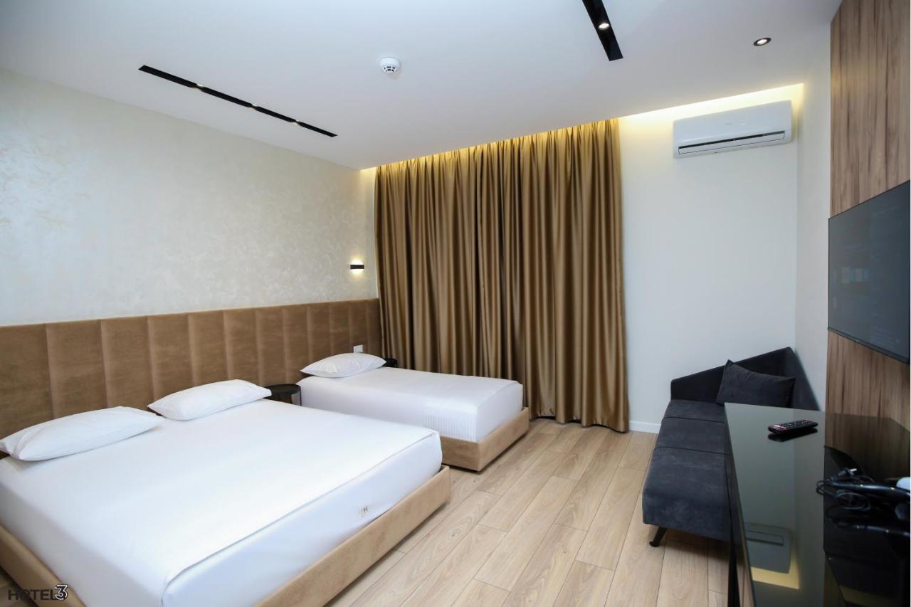 Hotel Three Vlorë Buitenkant foto