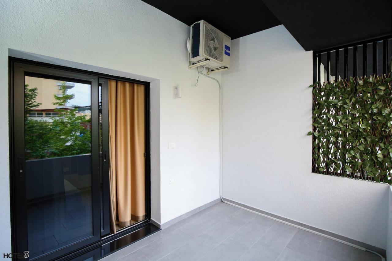 Hotel Three Vlorë Buitenkant foto